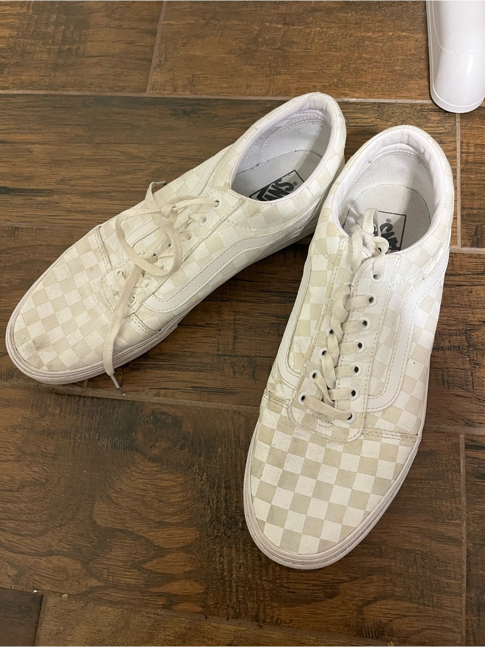 Vans Men’s Off-White Checkerboard Low Top Sneakers